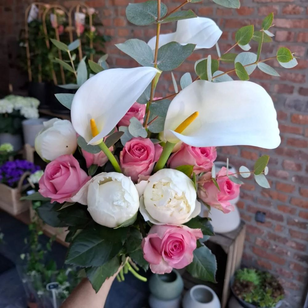 Bouquet callas, pivoines & roses